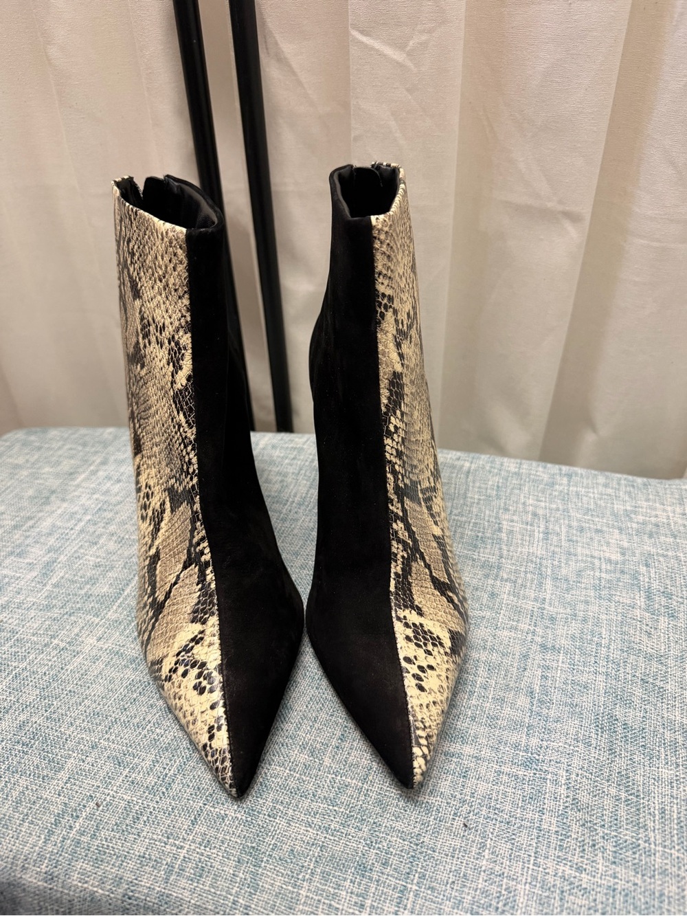 Schutz Snake Print Black Suede Pointed Toe Stiletto Booties Size 9.5